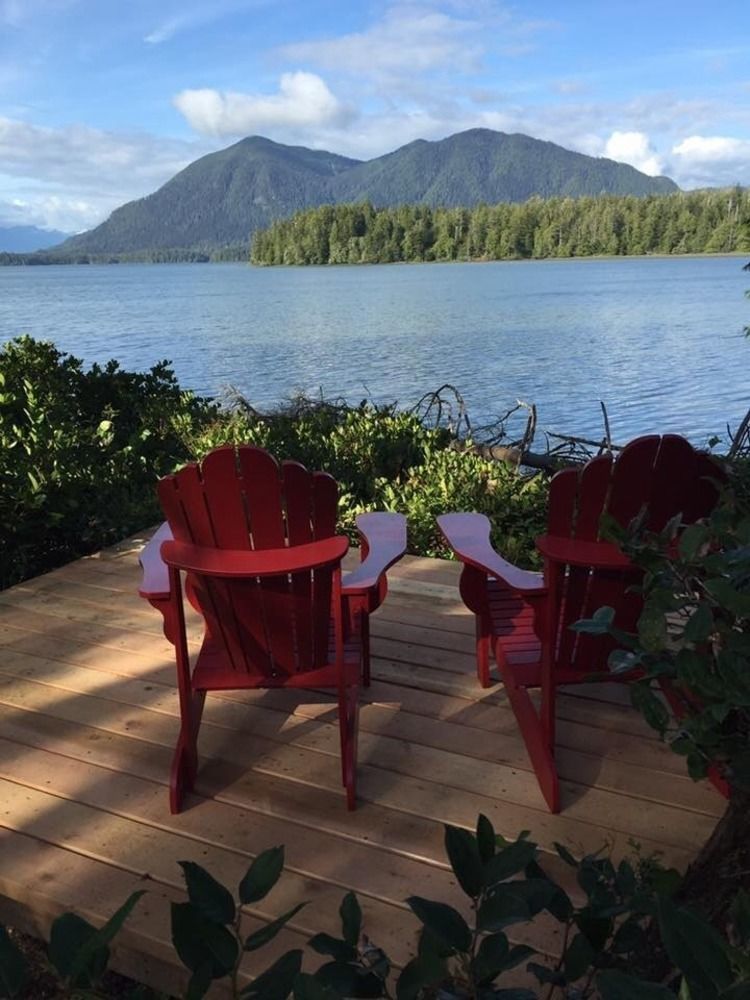 Black Bear Guesthouse Tofino Exterior photo